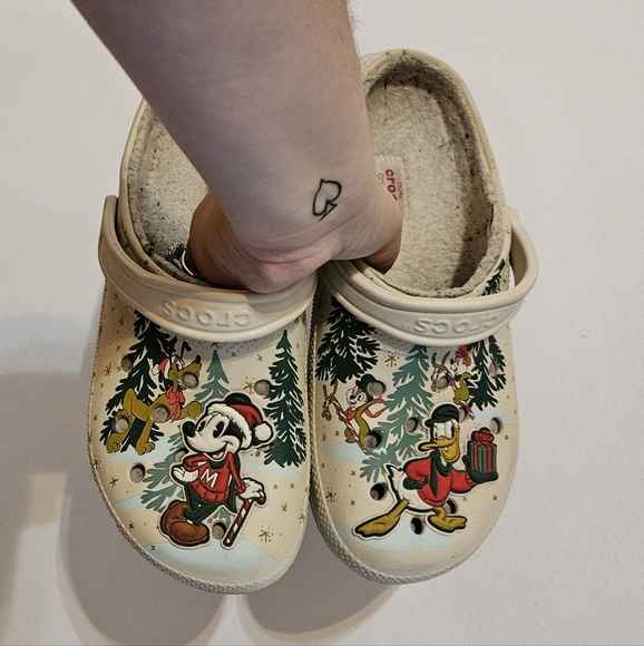 Disney Christmas Crocs Size W10 - Picture 2 of 4